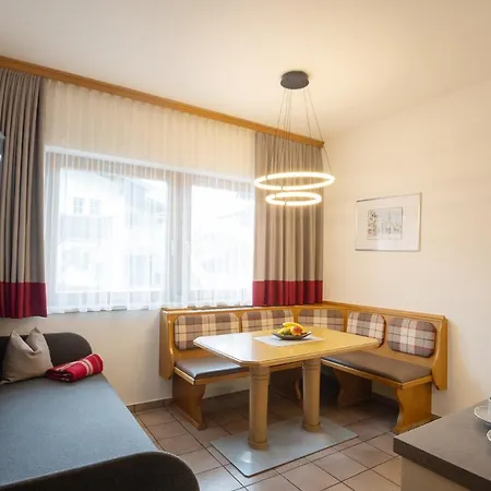 Helmuth Oberreiter 3*