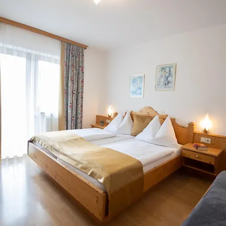 Helmuth Oberreiter Bed & Breakfast