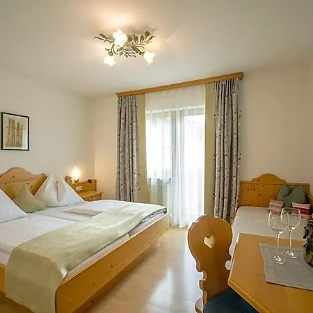 Helmuth Oberreiter Bed & Breakfast