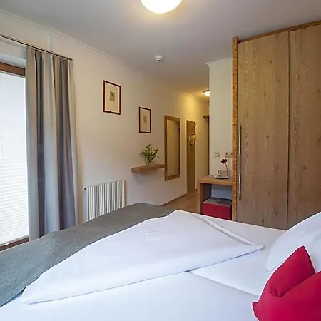 Helmuth Oberreiter Bed & Breakfast 3*
